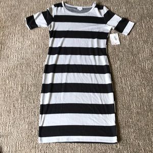 Lula roe Julia size small